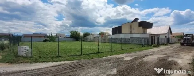 Teren intravilan Harman Brasov cu autorizație de construire - Harman (Brasov)