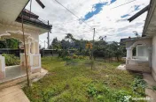 Casă cărămidă 80 mp, teren 1000 mp, colț, 7 km de Roman, Trifești 