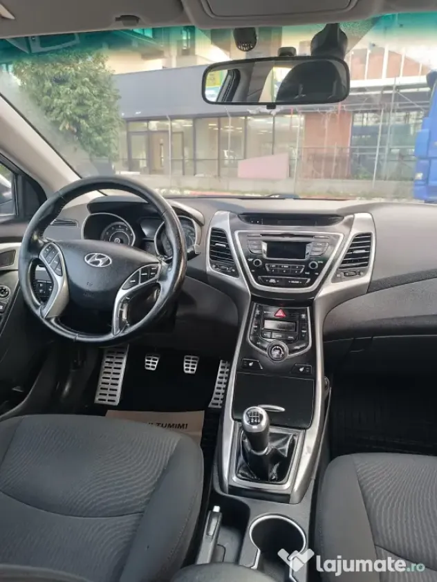 Hyundai Elantra 1.6 MPI