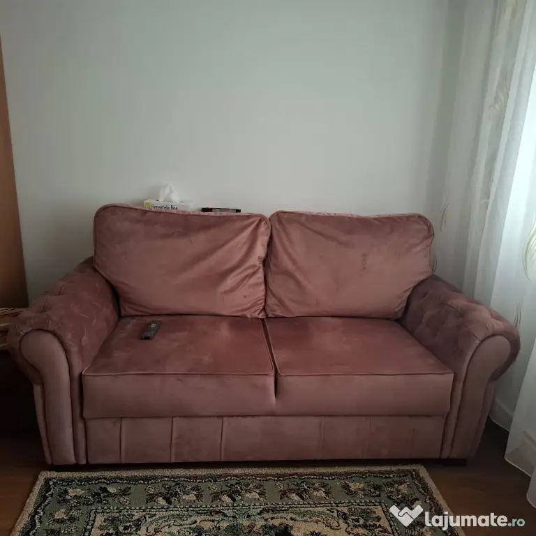 Vând canapea extensibilă din catifea