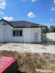 Casă 131 mp utili, 3 dormitoare, teren 450 mp, plata în ra