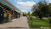 Prima inchiriere, renovat si utilat nou, 10 min Metrou Jiulu 