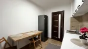 Prima inchiriere, renovat si utilat nou, 10 min Metrou Jiulu 