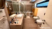 Apartament 4 camere- parter + gradina + 3 locuri de parcare- 