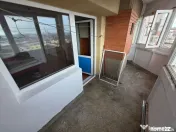 Apartament 4 camere zona Poarta 6 