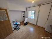Apartament 4 camere zona Poarta 6