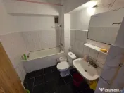Apartament 4 camere zona Poarta 6