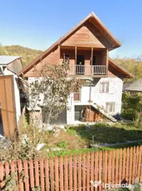 CASĂ CU DOUĂ LOCUINȚE ȘI TEREN DE 897 MP – RUNCU, DÂM 