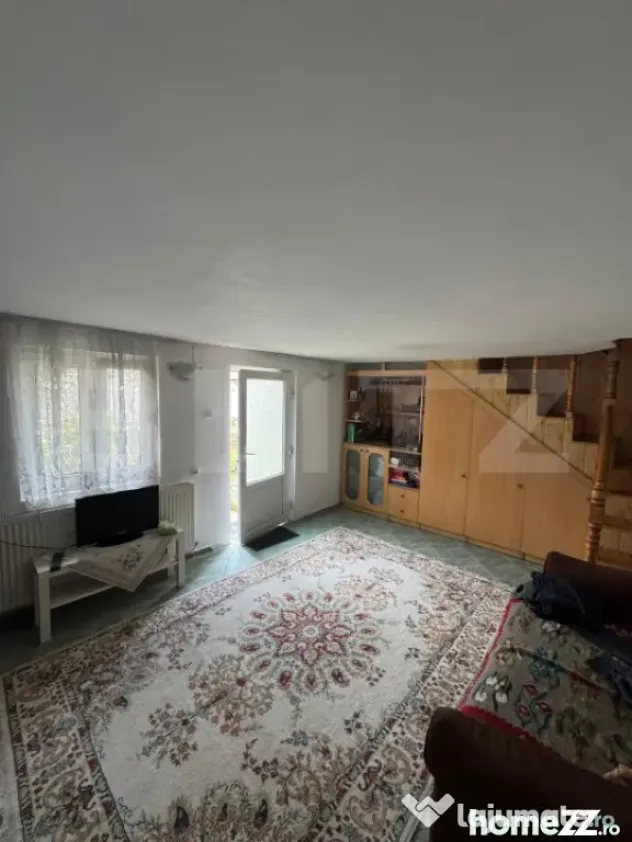 CASĂ CU DOUĂ LOCUINȚE ȘI TEREN DE 897 MP – RUNCU, DÂM - Runcu (Dambovita)