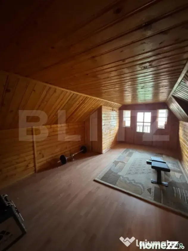 CASĂ CU DOUĂ LOCUINȚE ȘI TEREN DE 897 MP – RUNCU, DÂM - Runcu (Dambovita)