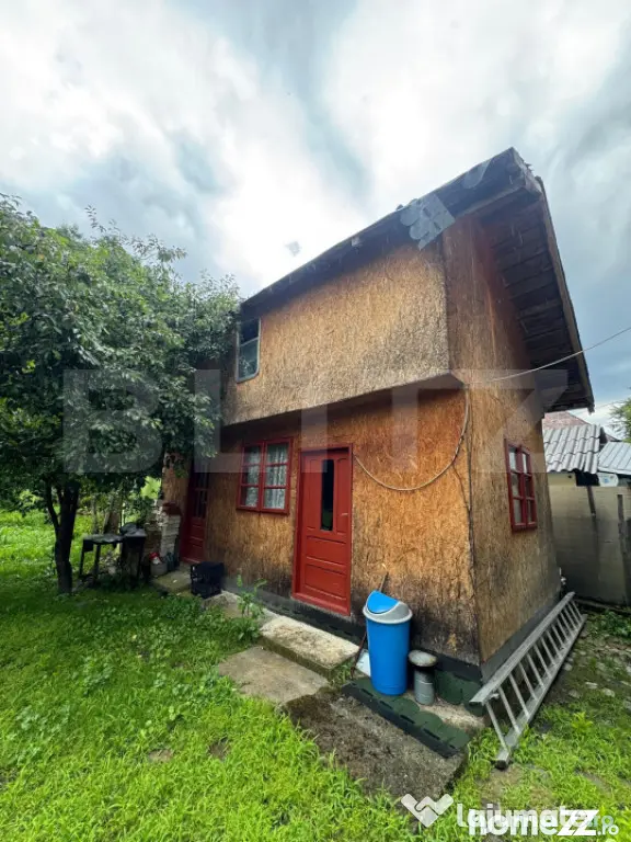 CASĂ CU DOUĂ LOCUINȚE ȘI TEREN DE 897 MP – RUNCU, DÂM - Runcu (Dambovita)