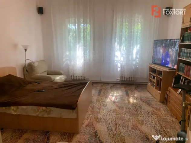 Casa individuala cu 3 imobile separate de vanzare in zona Io - Timisoara (Timis)