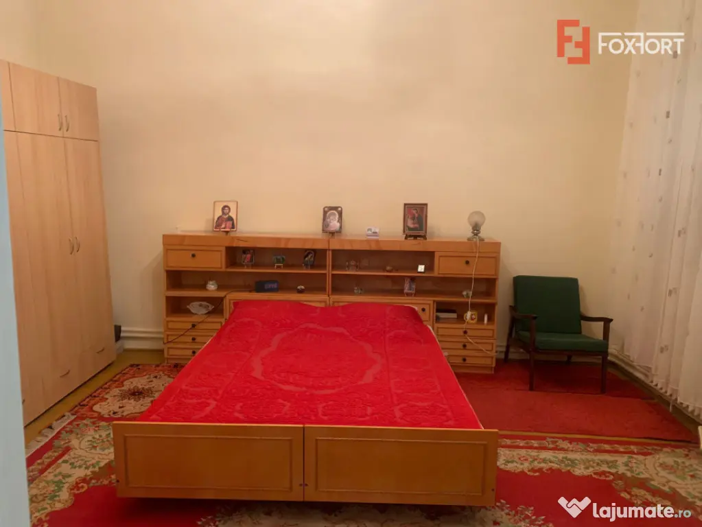 Casa individuala cu 3 imobile separate de vanzare in zona Io - Timisoara (Timis)