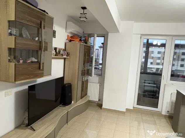 Vând apartament 2 camere Militari Rezidence
