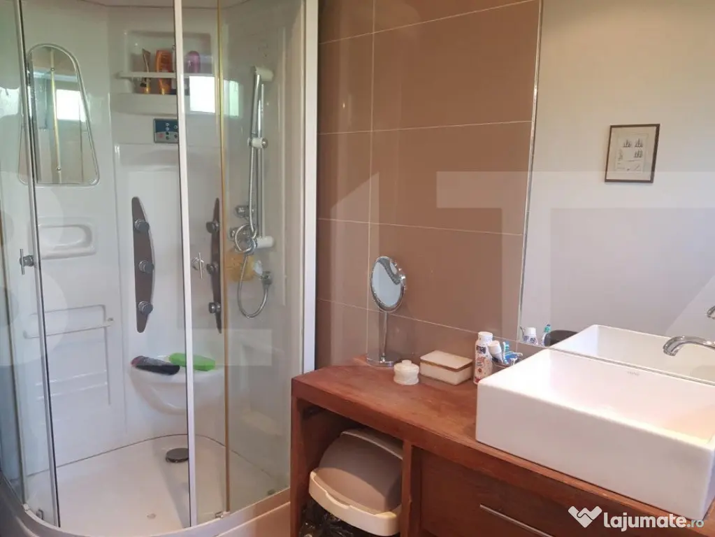 Casa 378 mp 1256 mp teren Pretabil Booking, inchiriere, Airb - Cluj-Napoca (Cluj)