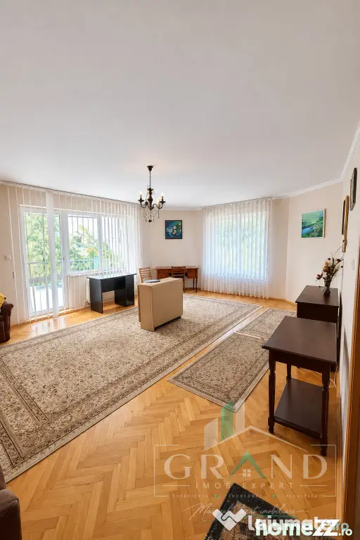 Casă individuală| 200 mp utili | 5 camere | Curte | 2 parc - Cluj-Napoca (Cluj)