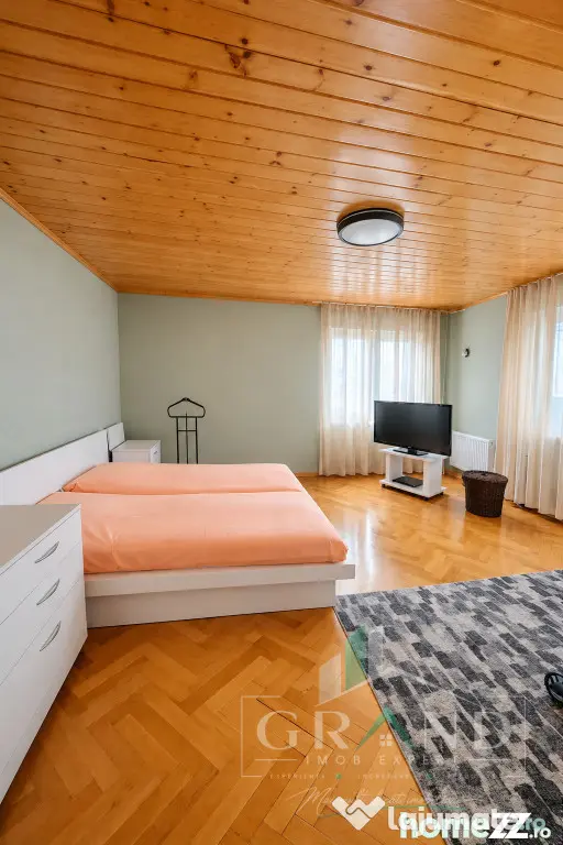 Casă individuală| 200 mp utili | 5 camere | Curte | 2 parc - Cluj-Napoca (Cluj)