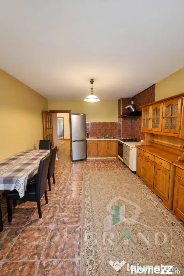 Casă individuală| 200 mp utili | 5 camere | Curte | 2 parc - Cluj-Napoca (Cluj)