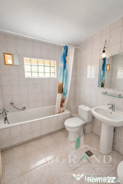 Casă individuală| 200 mp utili | 5 camere | Curte | 2 parc - Cluj-Napoca (Cluj)