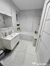 Apartament spațios de închiriat – 3 camere, terasă generoasă