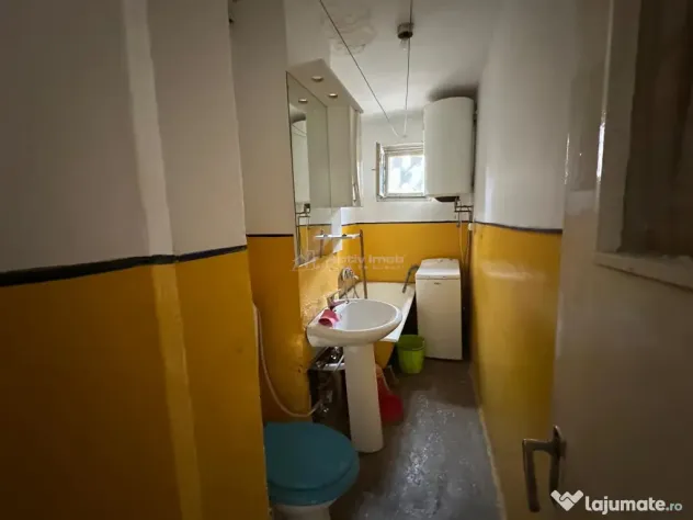Resita.Apt.3 Cam Semidec, Moroasa 1 - Resita (Caras-Severin)
