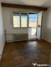 Apartament 3 camere decomandat B-dul Dacia 
