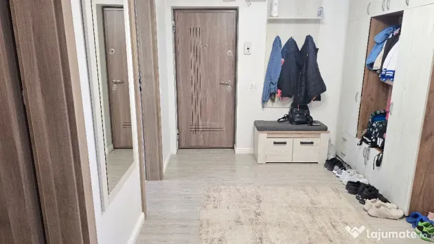 Vand apartament cu 3 camere decomandat Deva GARAJ si BOXA, I. Traian - Deva (Hunedoara)