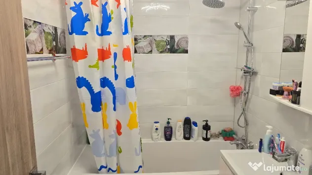 Vand apartament cu 3 camere decomandat Deva GARAJ si BOXA, I. Traian - Deva (Hunedoara)