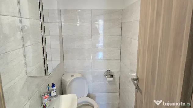 Vand apartament cu 3 camere decomandat Deva GARAJ si BOXA, I. Traian - Deva (Hunedoara)