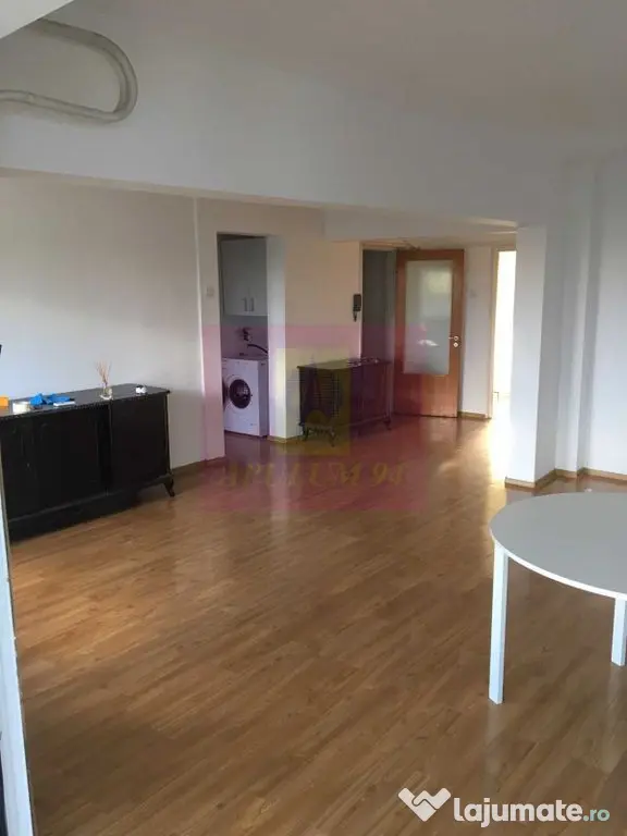 Apartament 3 camere, spațios, luminos și liniștit, cu vedere spre parc și lac - Bucuresti (Bucuresti-Ilfov)