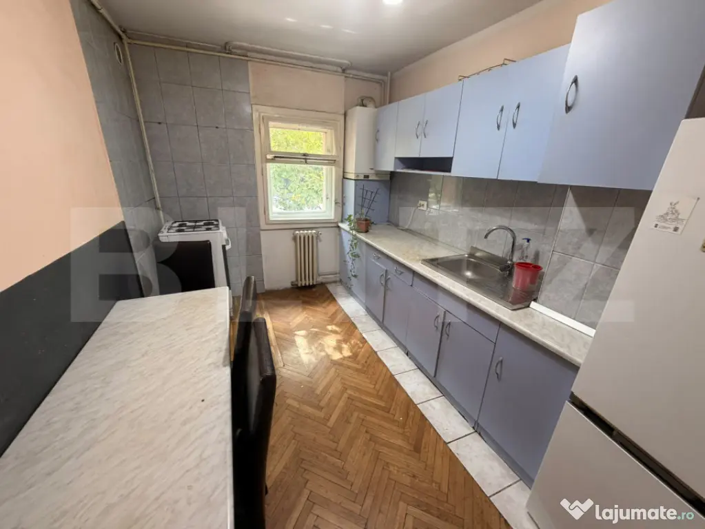 Apartament 3 camere decomandat, Manastur, zona Primaverii - Cluj-Napoca (Cluj)