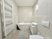 Vânzare apartament modern cu 3 camere, 2 băi și 2 balcoa