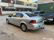 Opel Astra H Sedan 1.7 CDTI • 110 CP • 03.2011 •Climatronic • 2.550 € 