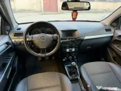 Opel Astra H Sedan 1.7 CDTI • 110 CP • 03.2011 •Climatronic • 2.550 € 
