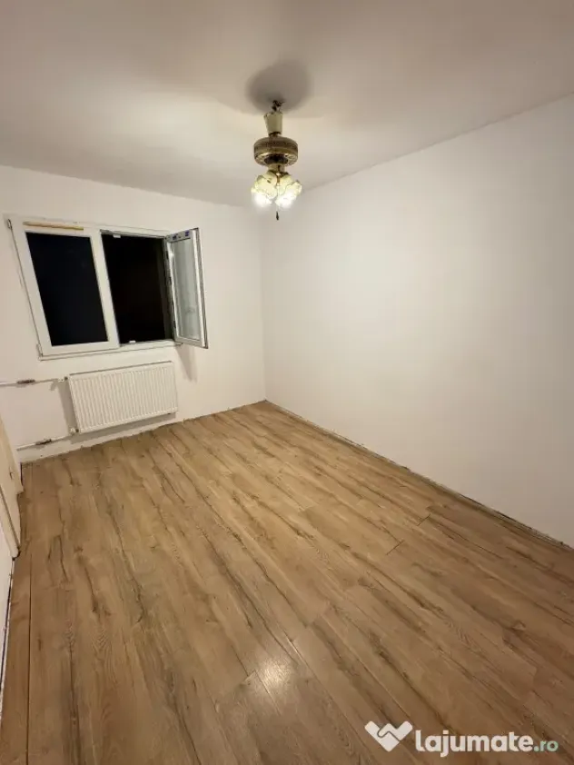 Vând garsonieră București Pantelimon