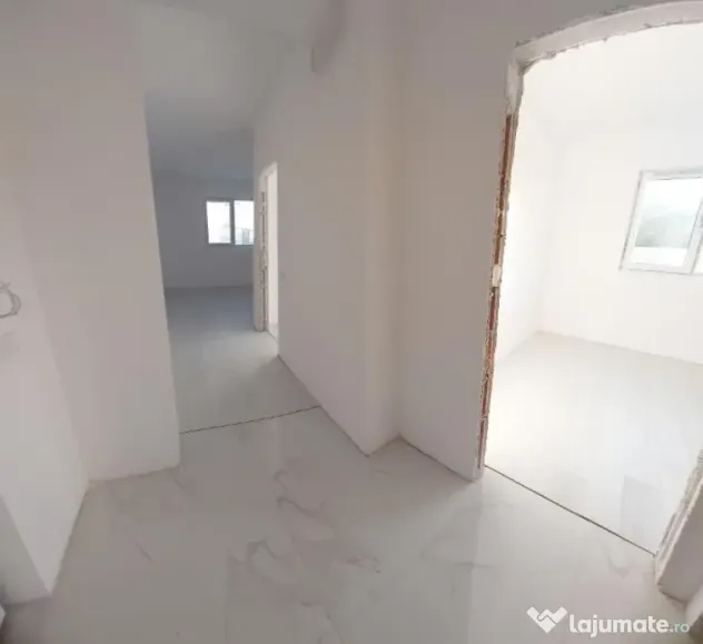 Apartament 50 mp cu curte proprie-40 mp, mutare imediata - Bragadiru (Bucuresti-Ilfov)