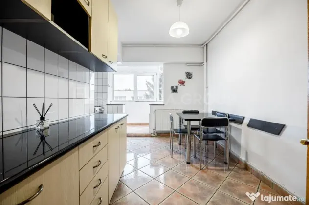 Apartament 4 camere, 109mp, mobilat, bloc 1992, stare impecabila, comision 0 - Brasov (Brasov)