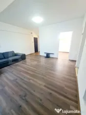Apartament cu 3 camere, semidecomandat, recent renovat, zona 