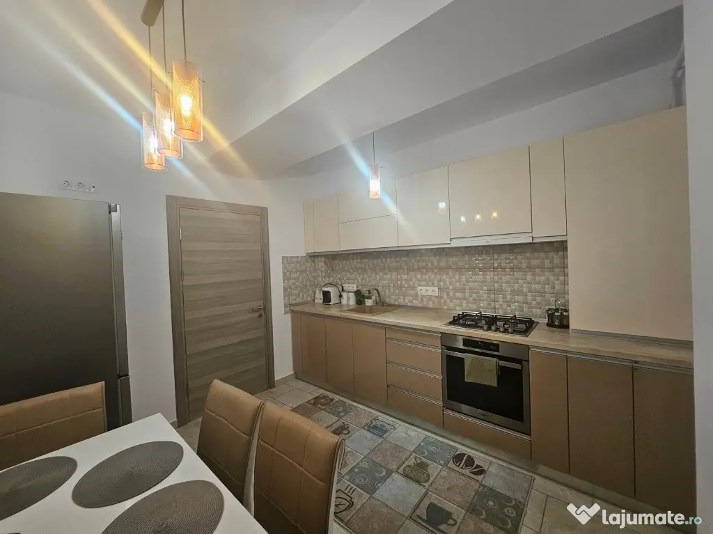 Oferta inchiriere ap 2 cam fond nou, Exercitiu, parcare, 550 EURO - Pitesti (Arges)