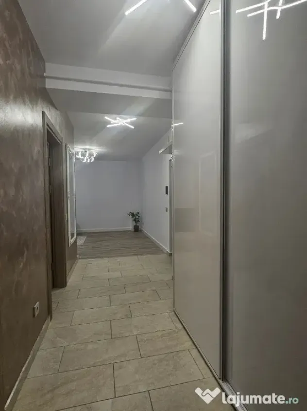 Oferta inchiriere ap 2 cam fond nou, Exercitiu, parcare, 550 EURO - Pitesti (Arges)