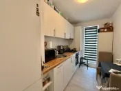 COSMOPOLIS - Apartament cu 2 camere si parcare, mobilat si utilat. 