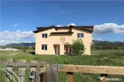 Vila cu 2 duplexuri in Cristian strada I C Bratianu 