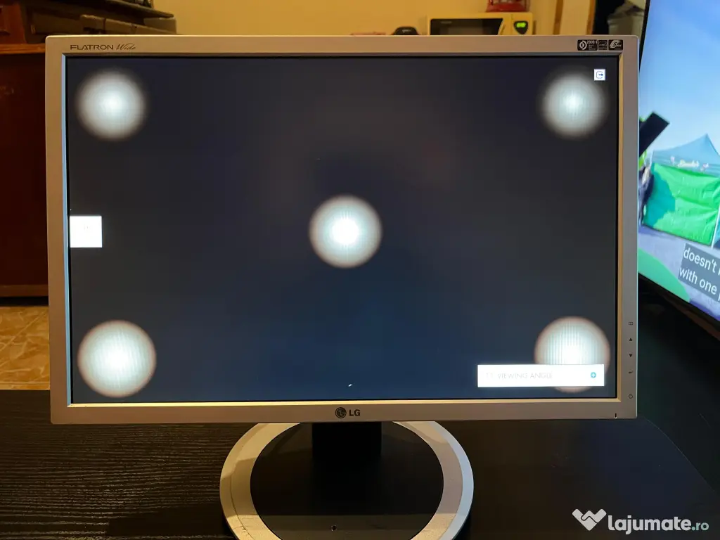 Monitor 20" LG Flatron L204WT 1680x1050 Cabluri Incluse Ideal Birou Supraveghere