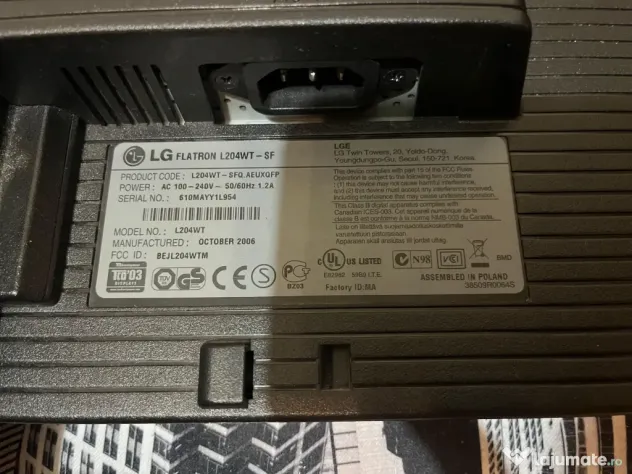Monitor 20" LG Flatron L204WT 1680x1050 Cabluri Incluse Ideal Birou Supraveghere