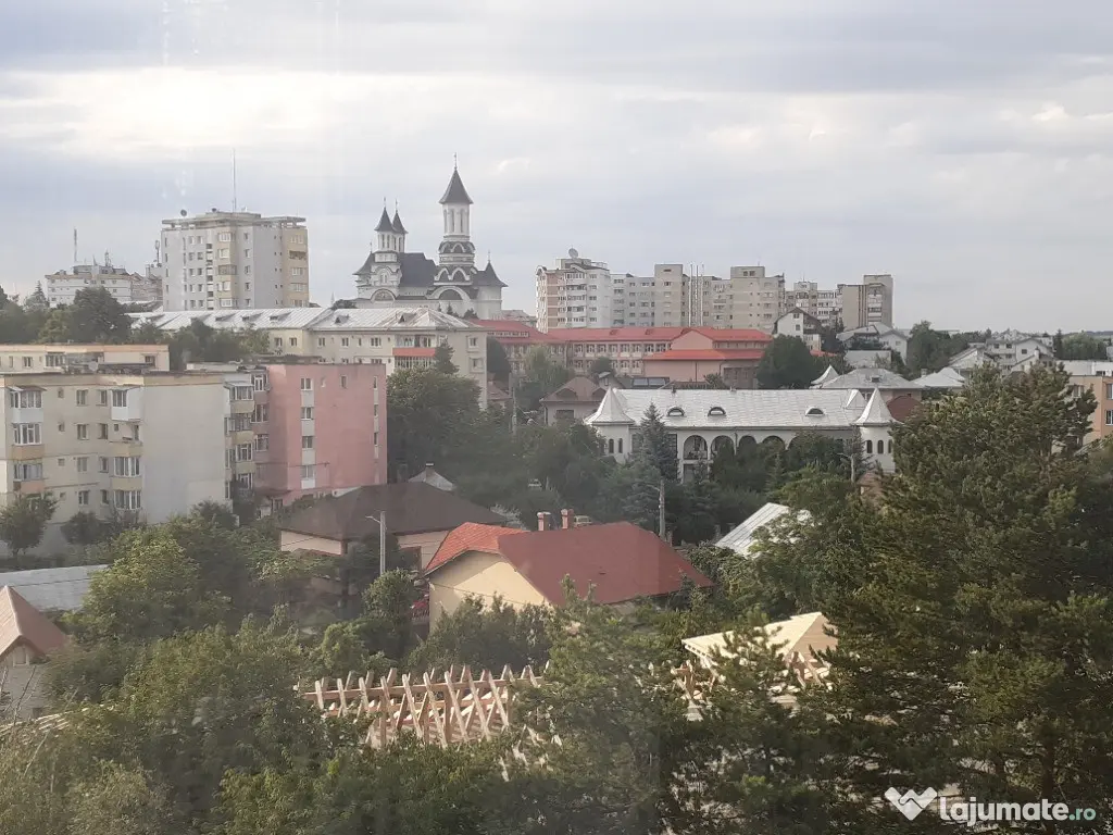 Inchiriez apartament 2 camere in zona centrala - Suceava (Suceava)