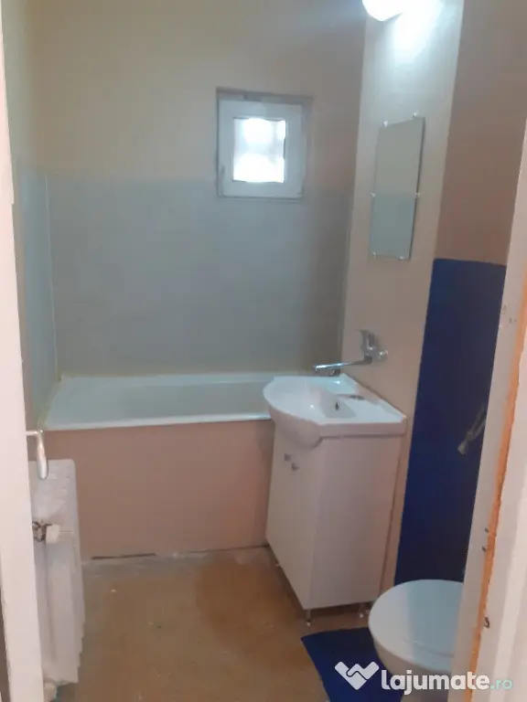 Inchiriez apartament 2 camere in zona centrala - Suceava (Suceava)