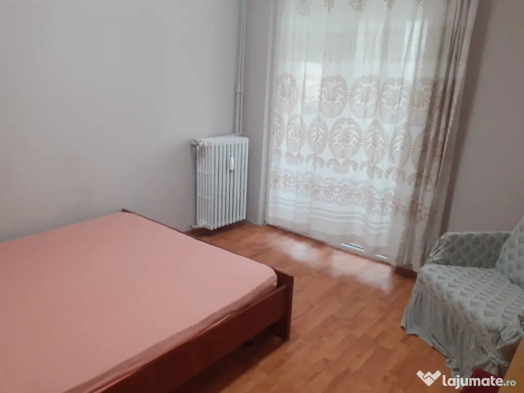 Inchiriez apartament 2 camere in zona centrala - Suceava (Suceava)