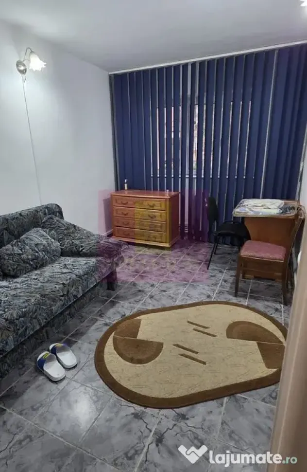 Apartament cu 3 camere de vanzare in Campina, parter - Campina (Prahova)