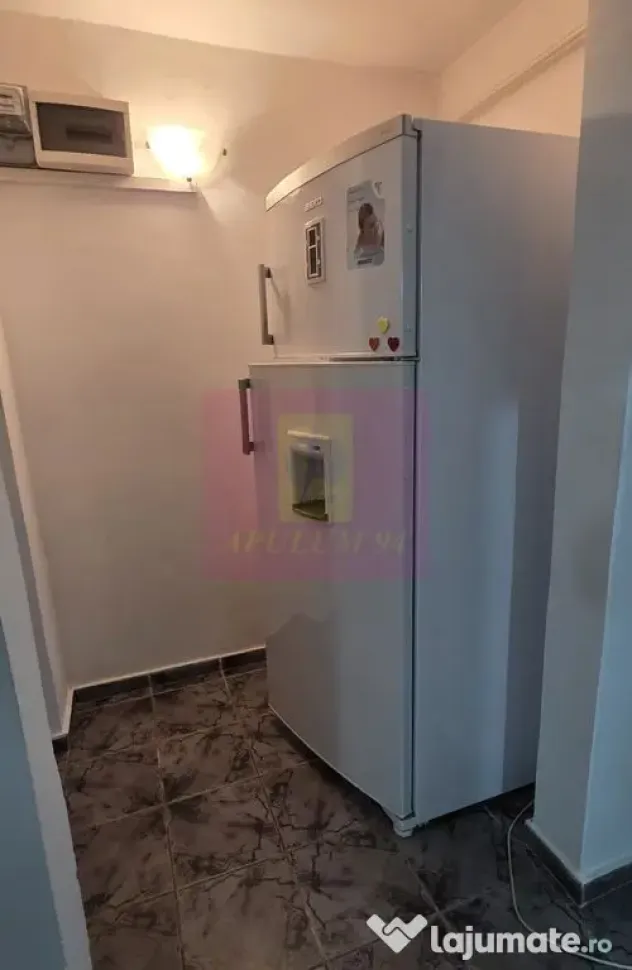 Apartament cu 3 camere de vanzare in Campina, parter - Campina (Prahova)