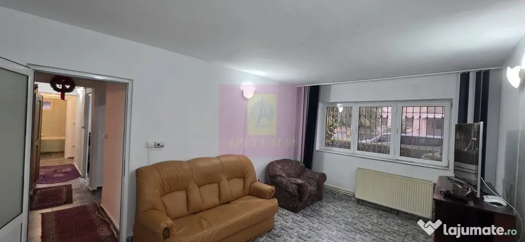 Apartament cu 3 camere de vanzare in Campina, parter - Campina (Prahova)